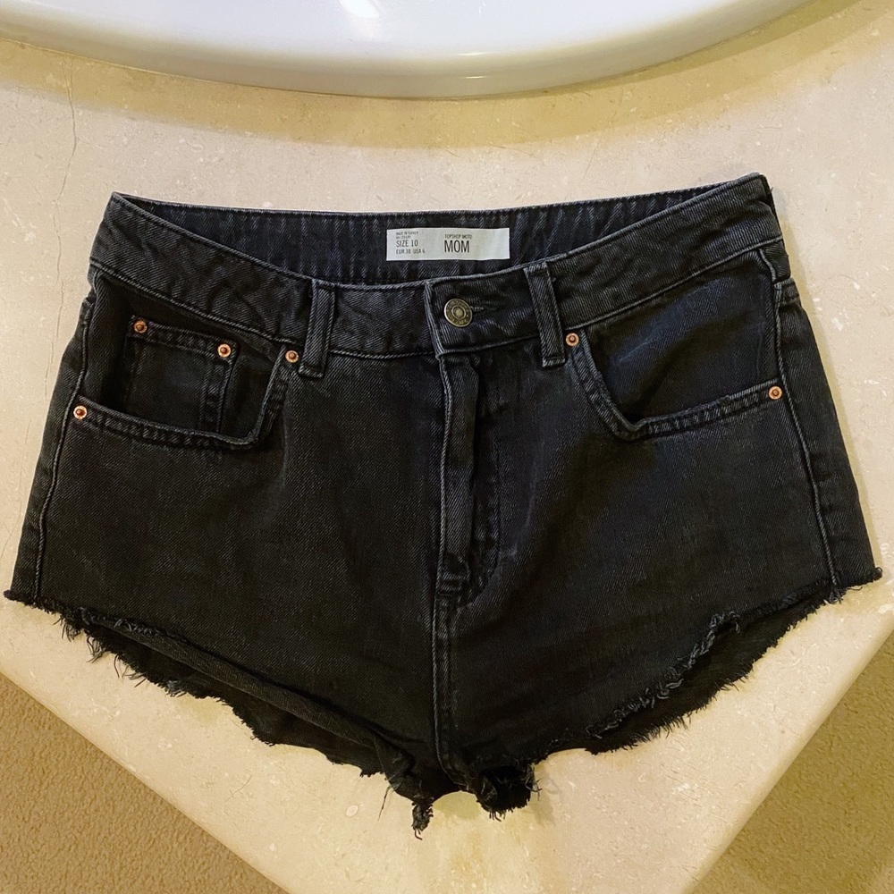 TOPSHOP Mom Shorts